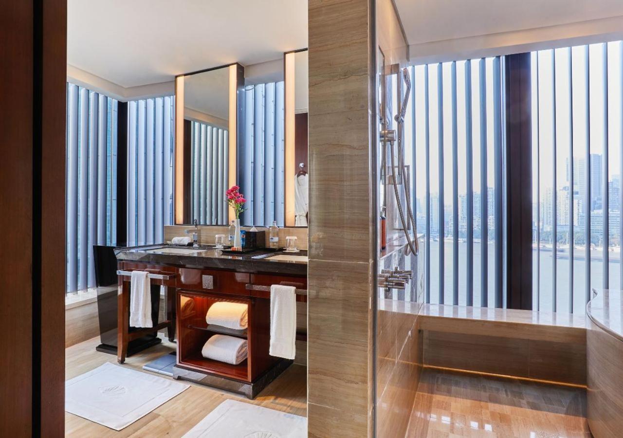 Mandarin Oriental Pudong, Шанхай Екстер'єр фото
